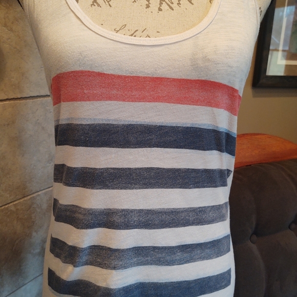 💥 3/$20 American Eagle Tank Top! - Picture 4 of 7